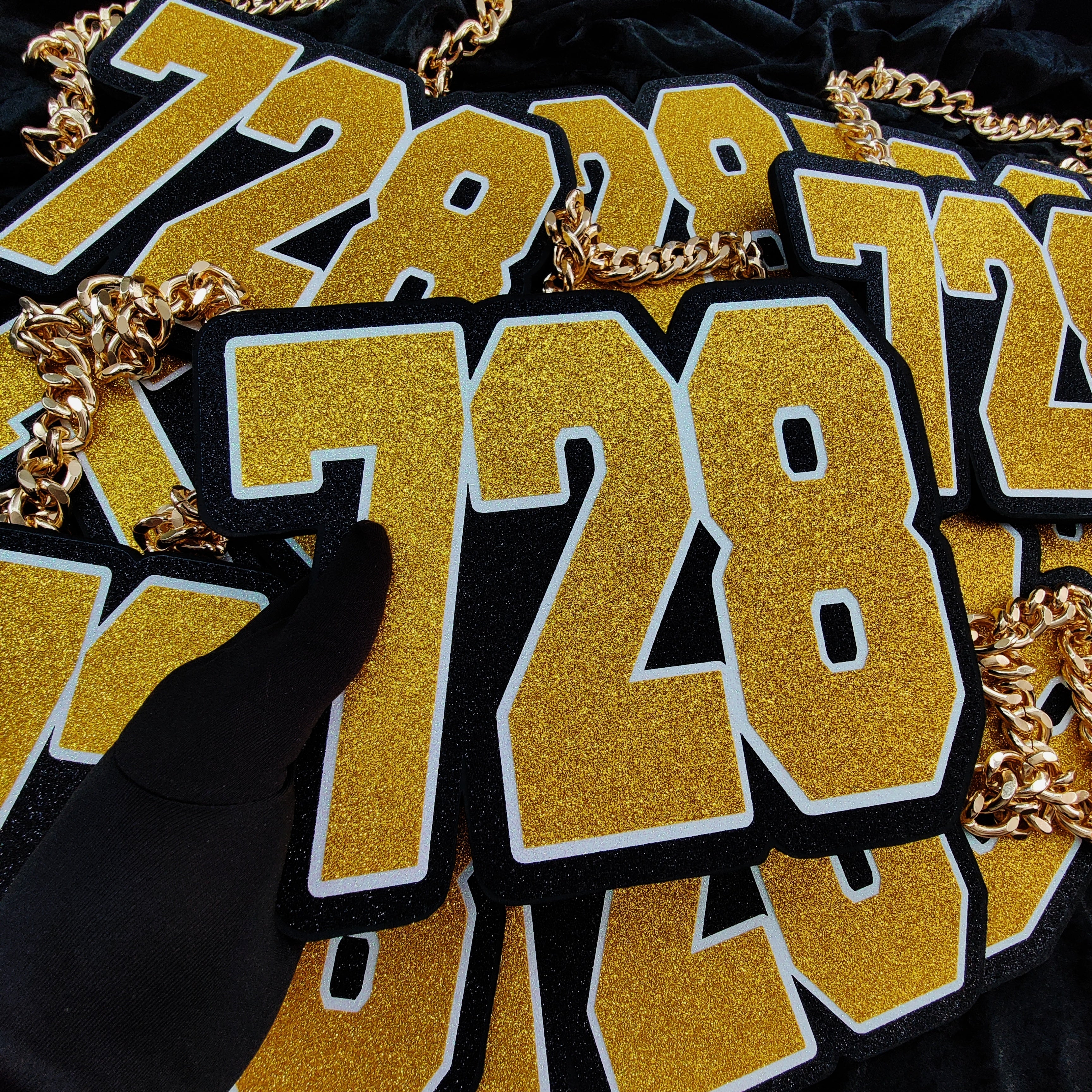 Custom Die-Cut Turnover Chain